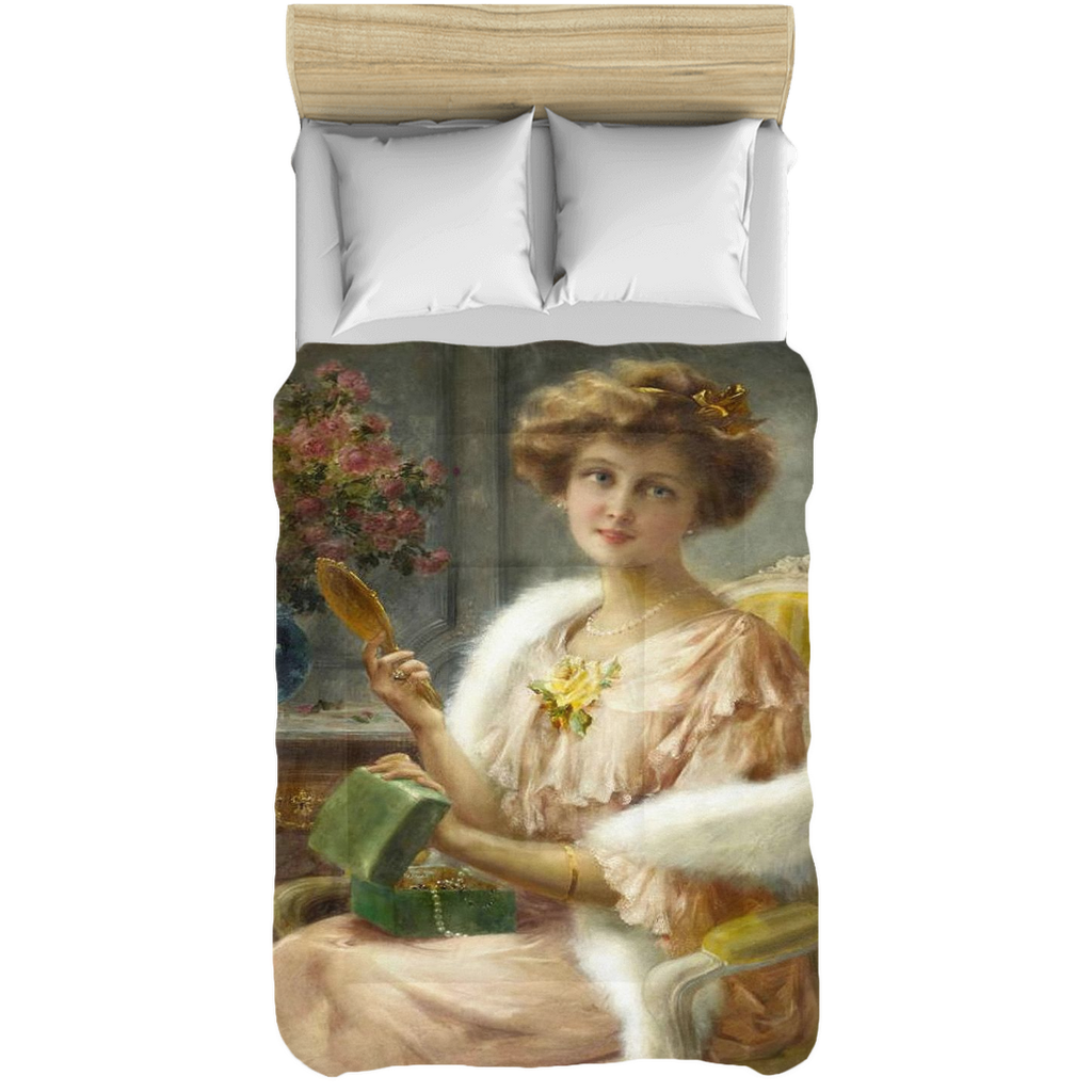 Victorian lady design comforter, twin, twin XL, queen or king, A young lady with a mirror