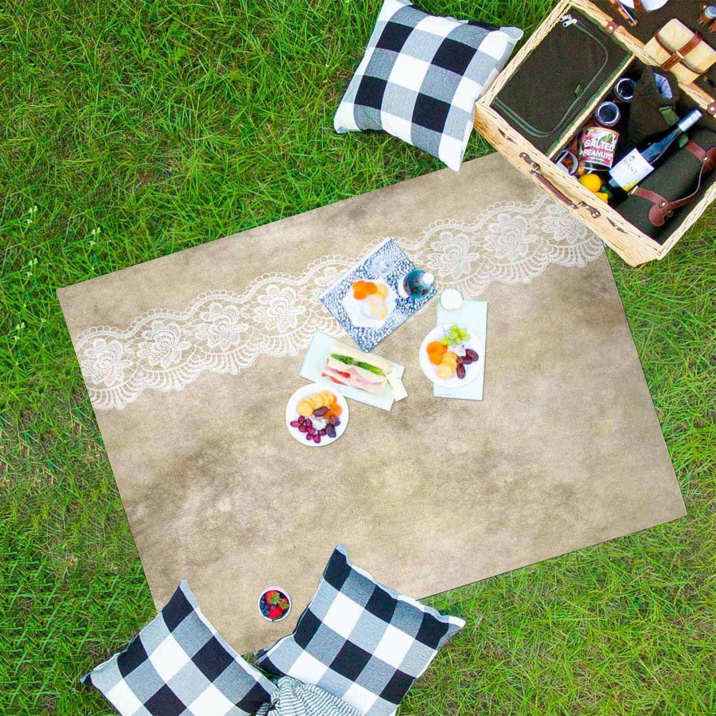 Victorian lace print waterproof picnic mat, 69 x 55in, design 28
