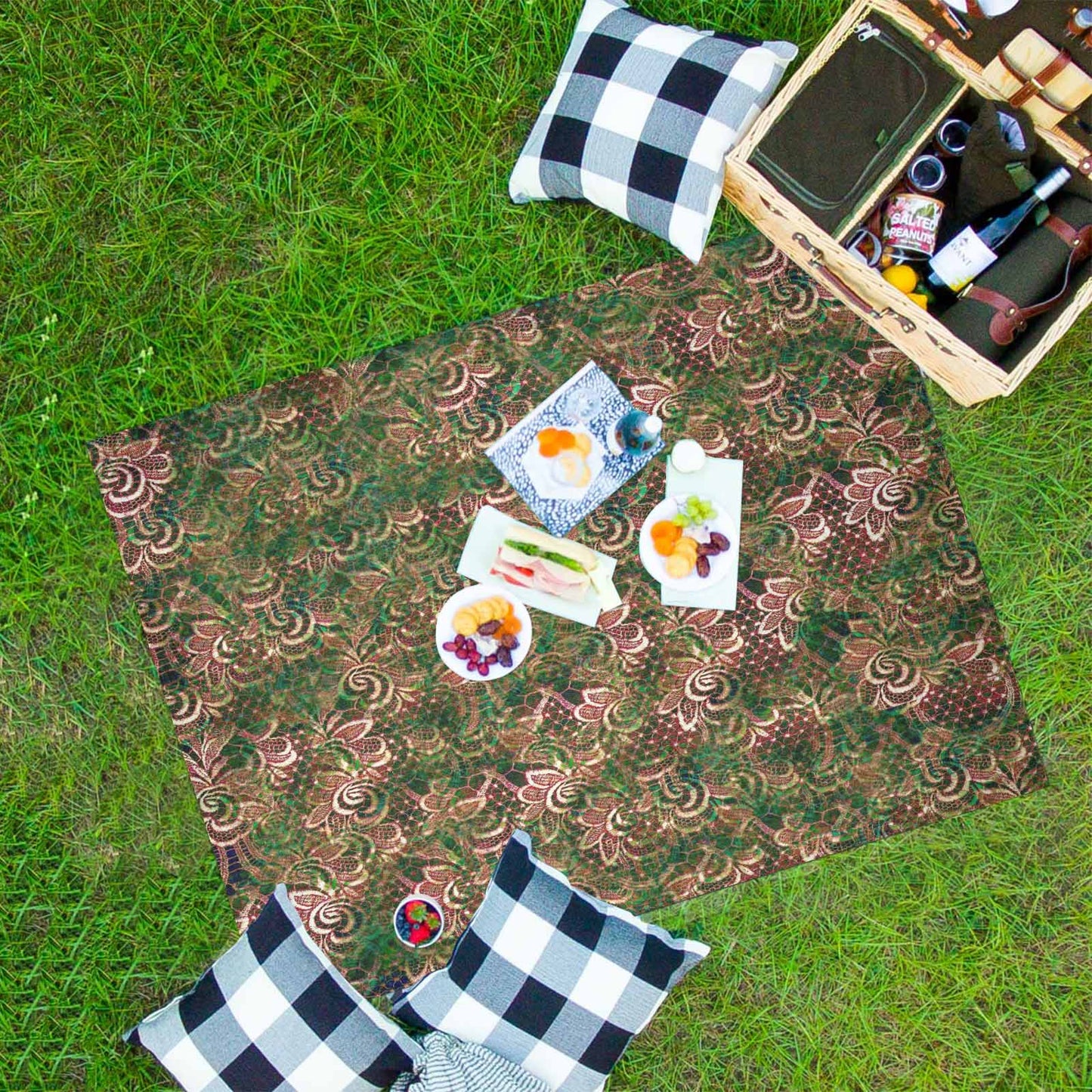 Victorian lace print waterproof picnic mat, 69 x 55in, design 34